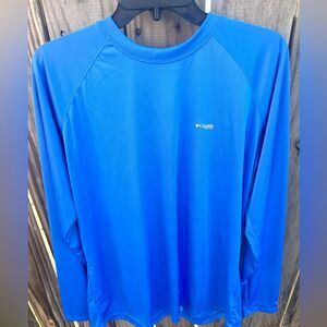 Columbia Sportswear Co women’s blue pullover Omni-Wick top size XS